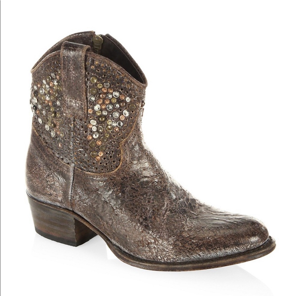 Frye Deborah Studded Leather Boots Size 6